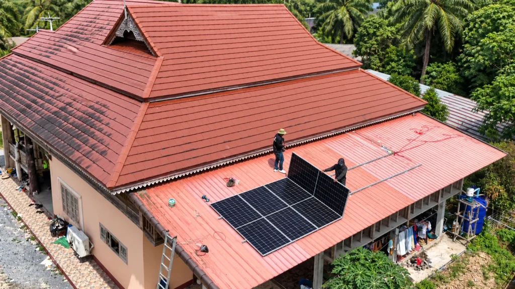 งานติดตั้งโซลาร์รูฟท็อปบ้านพักอาศัย 5 kW ระบบ 1 เฟส — อินเวอร์เตอร์ Huawei SUN2000-5KTL-L1 แผง JA Solar 630 W (SUNX-100010515 ภาพที่ 1)
