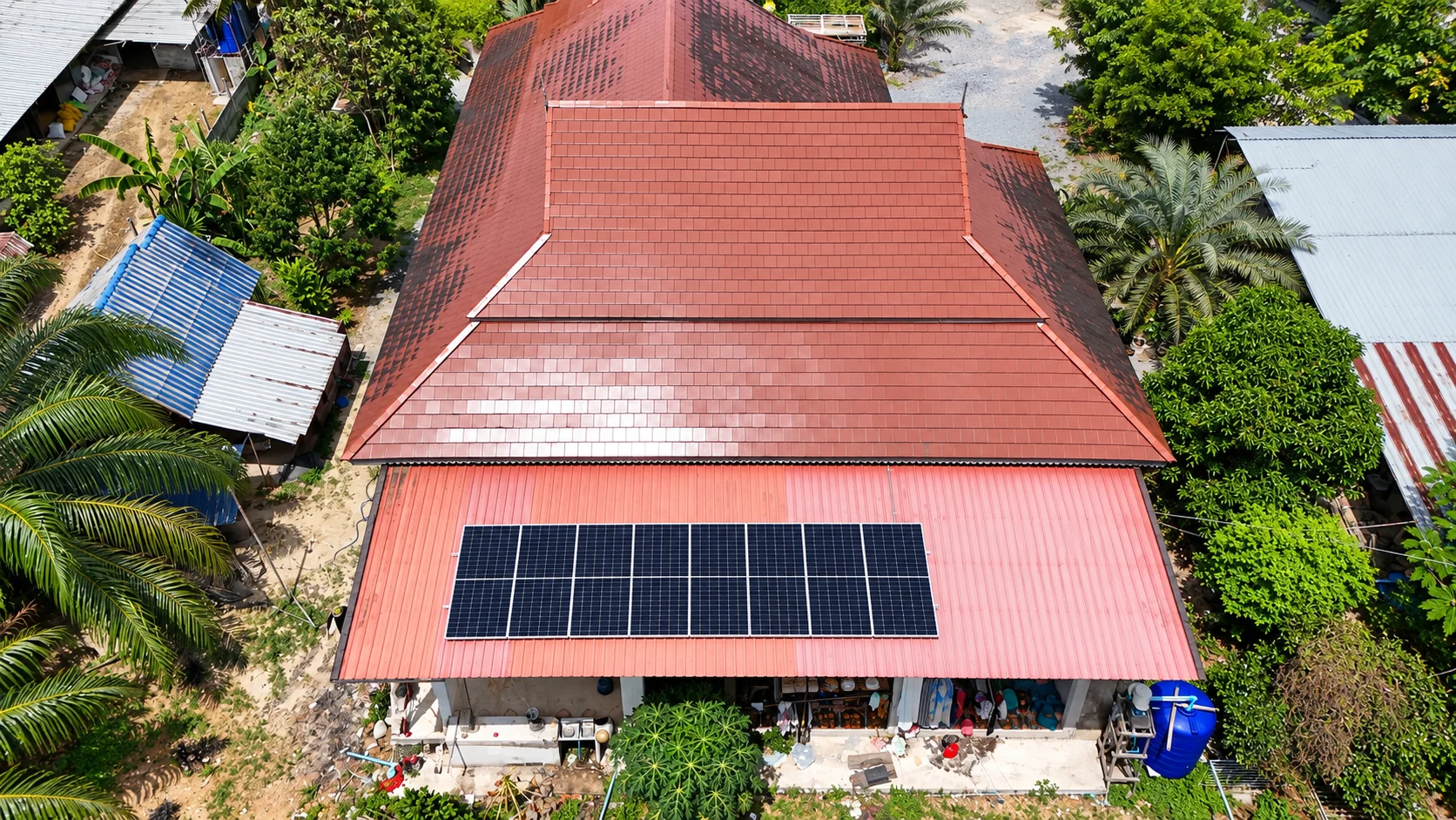 งานติดตั้งโซลาร์รูฟท็อปบ้านพักอาศัย 5 kW ระบบ 1 เฟส — อินเวอร์เตอร์ Huawei SUN2000-5KTL-L1 แผง JA Solar 630 W (SUNX-100010515 ภาพที่ 5)