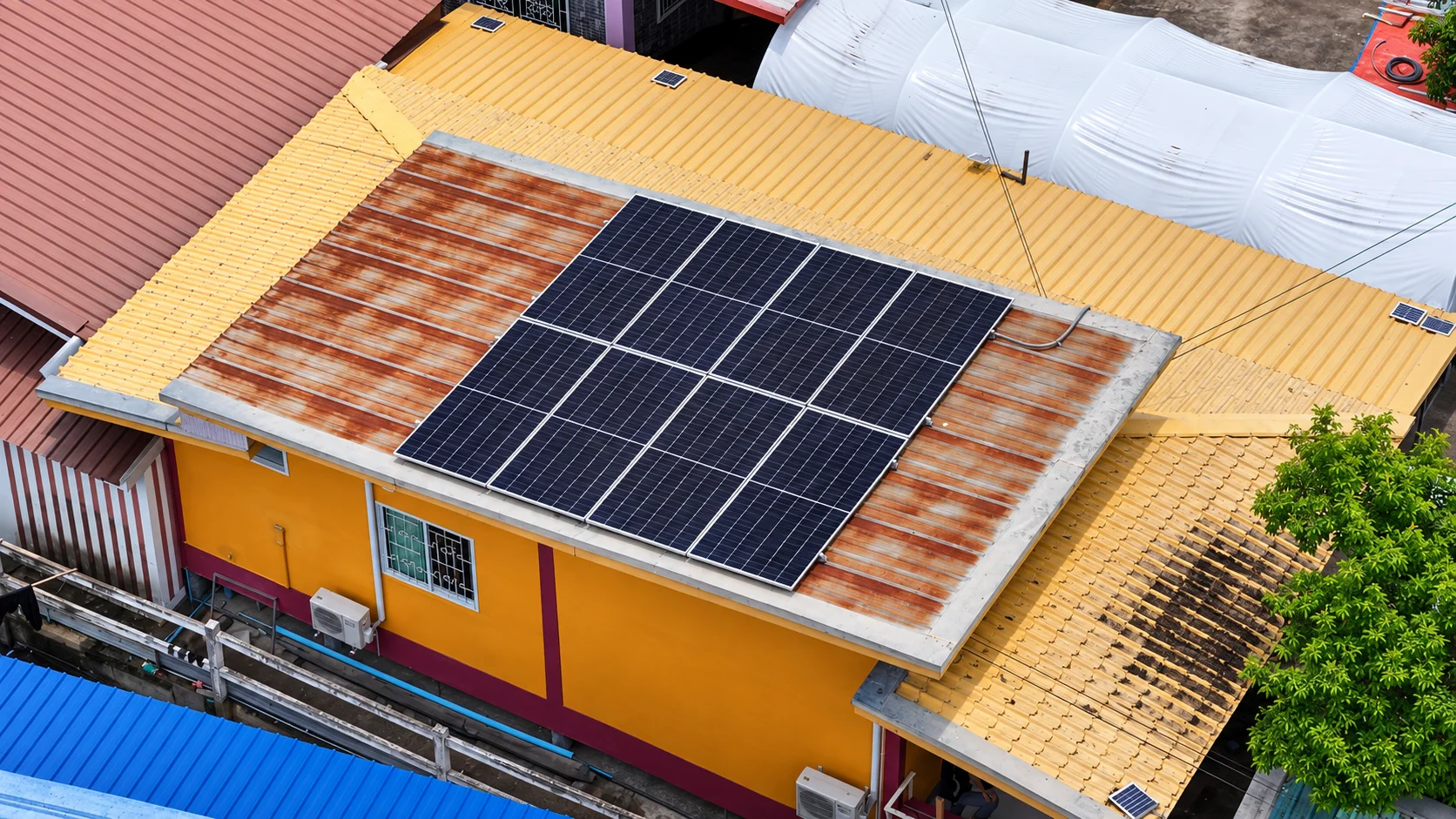 งานติดตั้งโซลาร์รูฟท็อปบ้านพักอาศัย 5 kW ระบบ 1 เฟส — อินเวอร์เตอร์ Huawei SUN2000-5KTL-L1 แผง JA Solar 630 W (SUNX-100010516 ภาพที่ 6)
