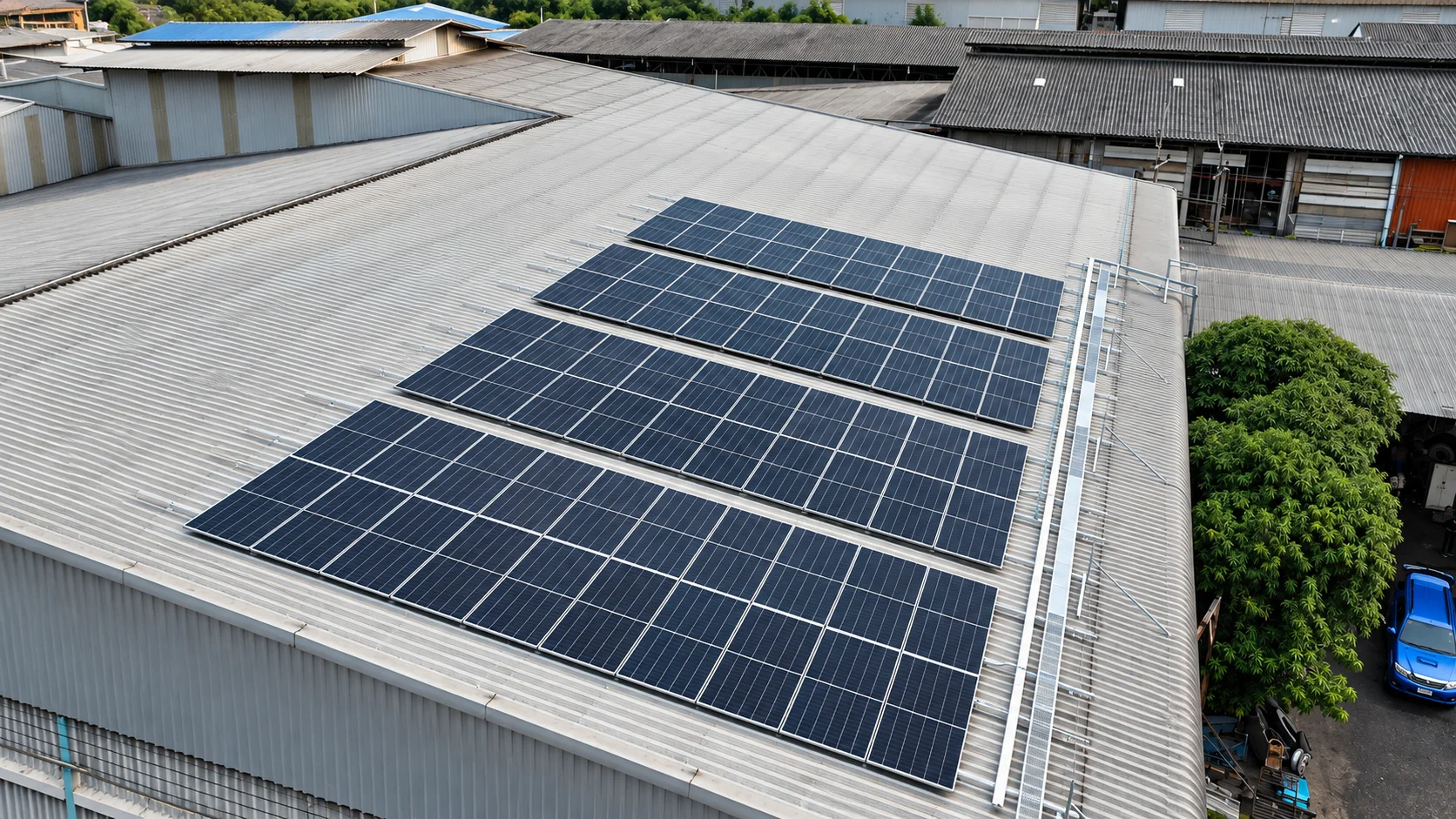 งานติดตั้งโซลาร์รูฟท็อปโรงงาน 51.60 kWp ระบบ 3 เฟส — อินเวอร์เตอร์ Huawei SUN2000-50K-MC0 แผง LONGi 645 W (SUNX-100010632 ภาพที่ 2)