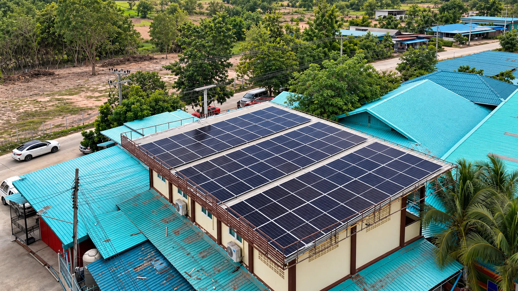 งานติดตั้งโซลาร์รูฟท็อปโรงงาน 38.70 kWp ระบบ 3 เฟส — อินเวอร์เตอร์ Huawei SUN2000-40K-MC0 แผง LONGi 645 W (SUNX-100010666 ภาพที่ 4)
